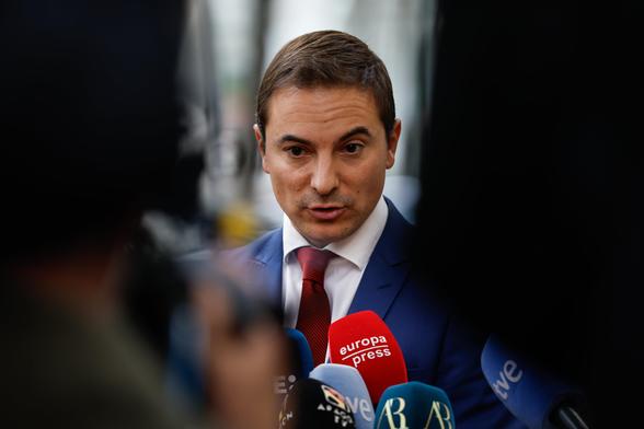 El ex secretario General del PSOE Madrid, Juan Lobato, a la salida del Tribunal Supremo, este miércoles.