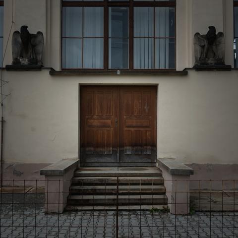 Portrait of a door, somewhere in Prague