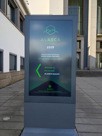 ALASCA Summit 2025 sign in front of Deutsches Hygiene Museum.