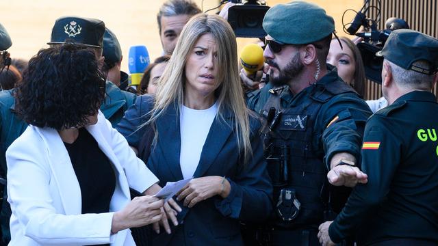 La periodista Maribel Vilaplana, este lunes, antes de declarar como testigo en la causa de la dana en el juzgado de Catarroja (Valencia).