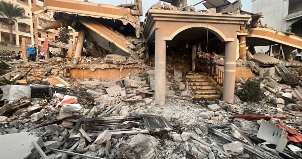 غارات إسرائيلية على جنوب لبنان وتهديدات بتوسيع نطاقها