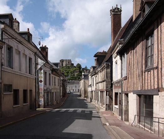 Maison Taillebois à #MontoiresurleLoir (#LoirEtCher) Maison Renaissance présentant une souche de cheminée en brique avec couronnement en pierre sculptée. Le premier étage de la façade sur rue est percé de trois...
Suite 👉 https://monumentum.fr/monument-historique/pa00098512/montoire-sur-le-loir-maison-taillebois
#Patrimoine #MonumentHistorique
Photo CC-BY-SA 4.0 : Manfred Heyde