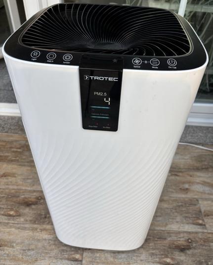 Ein Trotec Airgoclean 250E Luftreiniger.