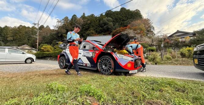 Neuville retires from Rally Japan – DirtFish