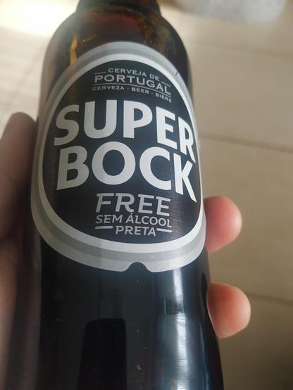 Super Bock Free sem álcool preta