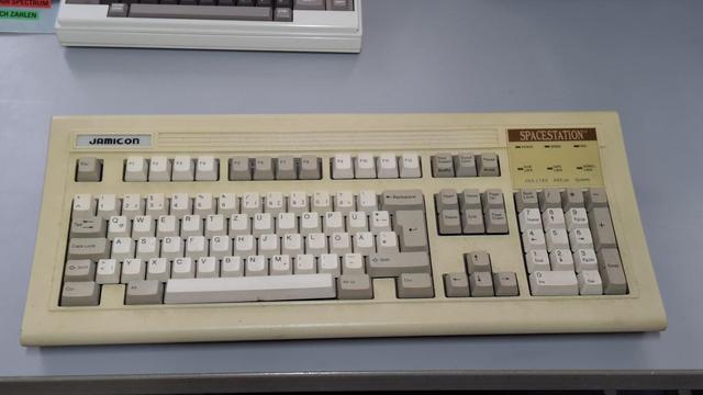 #Jamicon all in one PC, driven by a 486slc processor