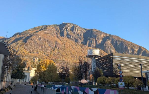 Background scenery behind the NOI Tech park