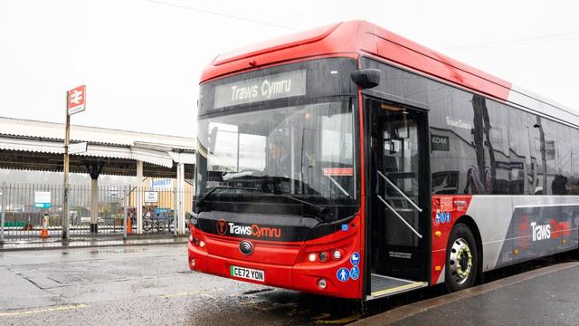 Electric bus at Carmarthen
