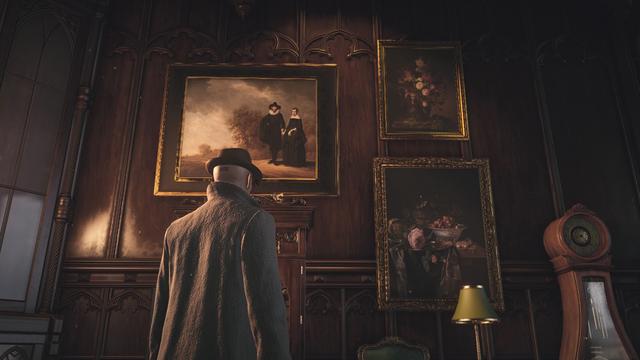 Image du jeu Hitman 3 : le héros, de dos, regarde des toiles de maîtres.