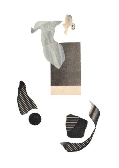 Œuvre d'art signée et datée de l'année 2025, de 14,8x21cm (5,8×8,3in), sur fond blanc réalisée en papier découpé dans des revues. Ce collage à la fois abstrait et figuratif montre trois îlots de fragments de papier. En haut et au centre, un rectangle noir et ivoire est partiellement recouvert sur son côté gauche d'une forme grisâtre au côté de laquelle lévite une petit forme ivoire tachetée de noir. Plus bas à gauche, un petit rond noir est surplombé par une forme noire traversée par de multiples fines lignes blanches. Enfin en bas à droite, presque symétriquement à l'îlot précédent, une forme à moitié noire et à moitié traversée de lignes blanches est bercée par une forme étroite suivant un arc de cercle, fine en son centre et aux bords épais, noir et blanche et partiellement traversée elle aussi de fines lignes blanches.