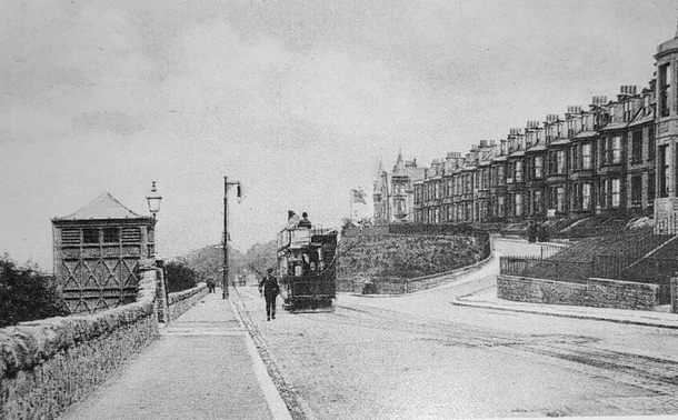 The tramway shelter on Comiston Road, with a cable car waiting at the former line terminus.