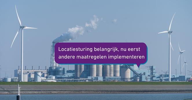 Tekst: Locatiesturing belangrijk, nu eerst andere maatregelen implementeren
Beeld: Windmolens in de buurt van industrie