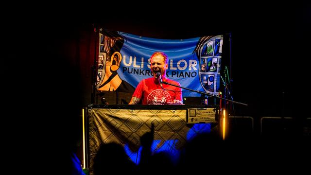 Uli Sailor Punkrock Piano