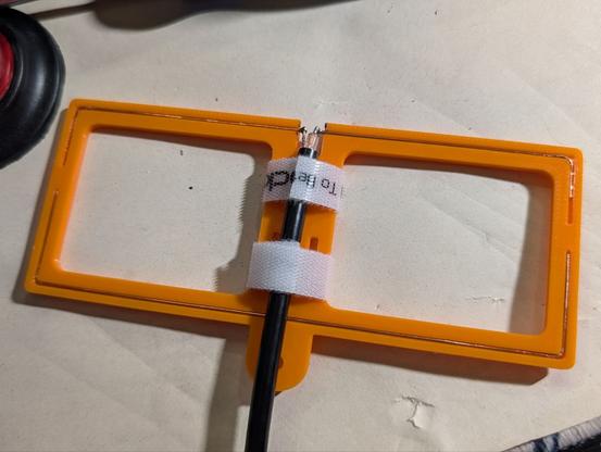 DIY Moxon antenna for 868 MHz.