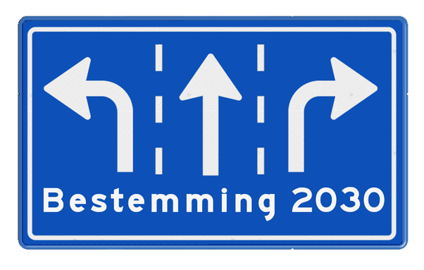 Verkeersbord met voorsorteervakken voor lenks, rechts en rechtdoor, en de tekst "Bestemming 2030"