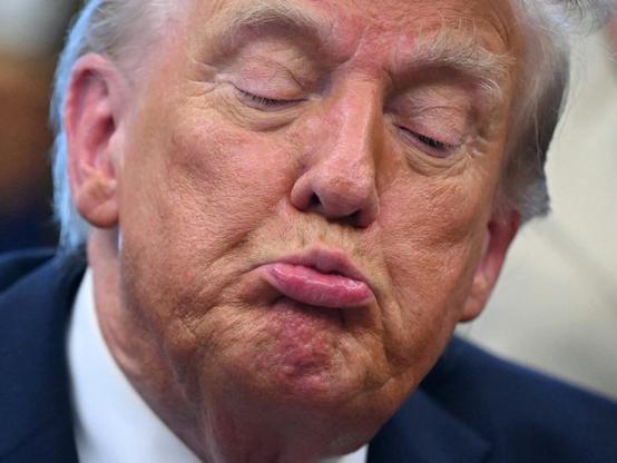 79 Year Old Man Who Just Discovered Magnets