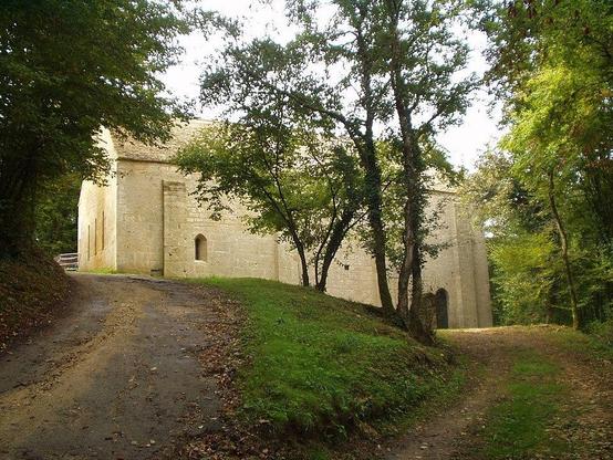 Ancien prieuré de Redon-Espic à #CastelsetBézenac (#Dordogne) Prieuré de femmes fondé au XIIe siècle et rattaché à l'abbaye de Fontevrault au XVe siècle. A la fin du XVIIIe siècle, les bâtiments sont ruinés et ...
Suite 👉 https://monumentum.fr/monument-historique/pa00082451/castels-et-bezenac-ancien-prieure-de-redon-espic
#Patrimoine #MonumentHistorique
Photo CC-BY-SA 4.0 : Mairie de Castels