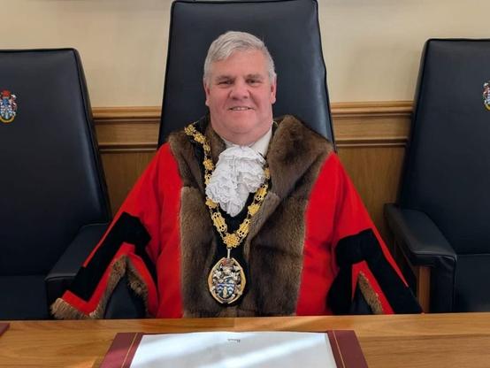 Cllr Andrew Bragoli becomes the 51st mayor of Llanelli (Image: Shaun Greaney)