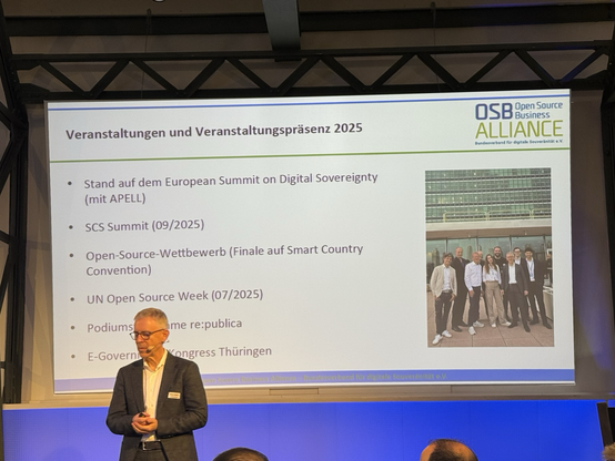 Peter Ganten spricht zu den Veranstaltungen die Leute der OSBA besucht haben