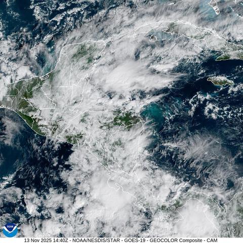 Imagen satelital que ilustra las condiciones atmosféricas sobre el territorio de América Central.