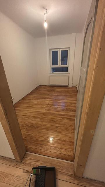 Holzdielenboden im späteren Schlafzimmer nach der letzten (zweiten) Ölung in der Variante seidenmatt