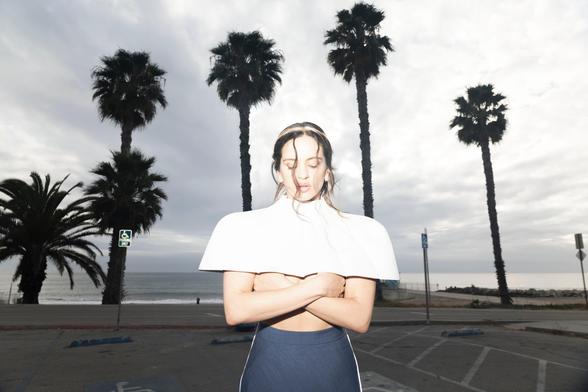 Una de las fotografías promocionales de 'Lux', el último disco de Rosalía.
