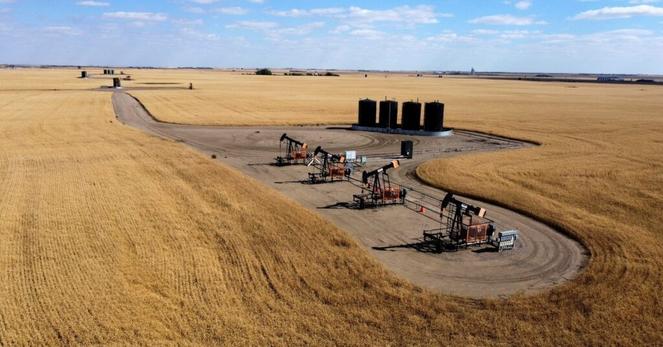 原油先物は2％超高、ロシア南部の石油備蓄基地にドローン攻撃 | ロイター