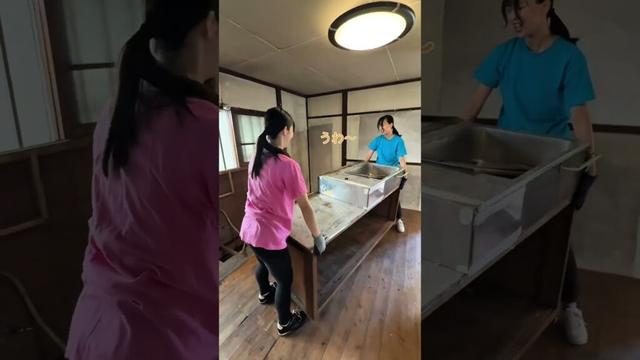 のっちとたっきーの古民家DIY キッチン大改造？！ -キッチン撤去編- #diy初心者 #diy女子 #diy #diy好き #スキスキDIY #dcm