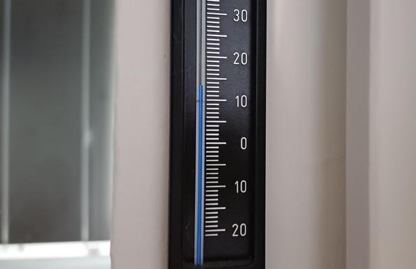 Der Thermometer