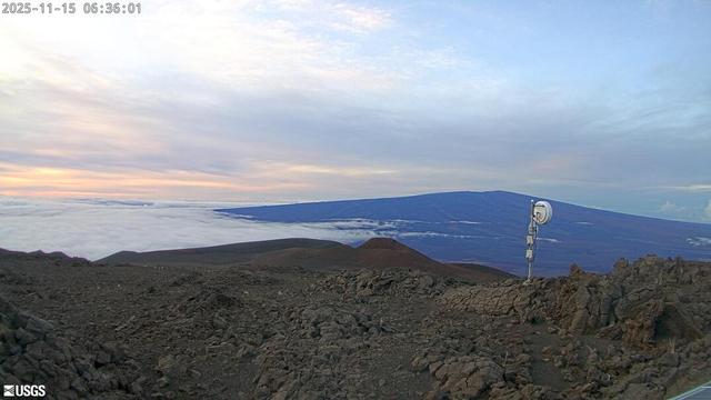 Mauna Loa summit, Hawaii Volcanoes National Park