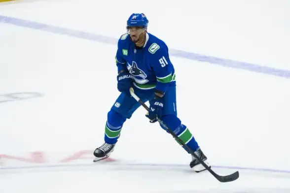 Canucks called out for crazy decision with ex-Oiler Evander Kane