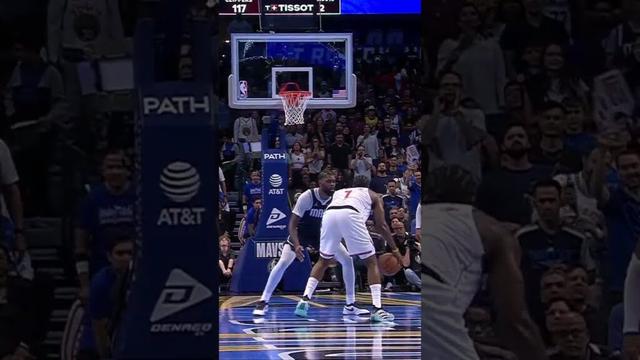 How Harden gets open for three 🥸