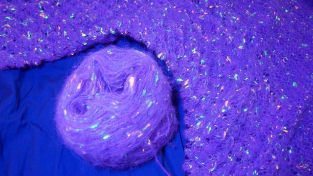 half close to show the winded yarn and pattern details