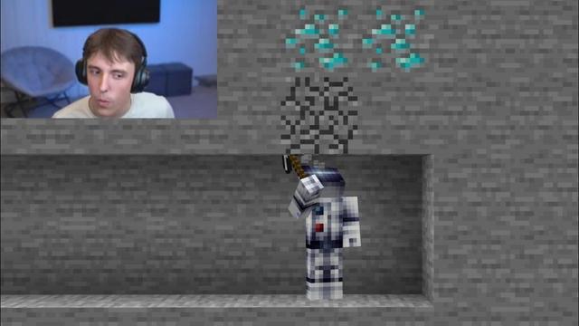 I Faked X-Ray In Front Of The Minecraft Server Owner