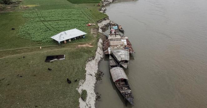 アングル:気候変動で加速する浸食被害、バングラ住民「目覚めたら家が川に」 | ロイター