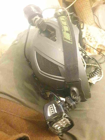 Bicycle helmet with hope brand light kit, hope R8 and rear light, big battery