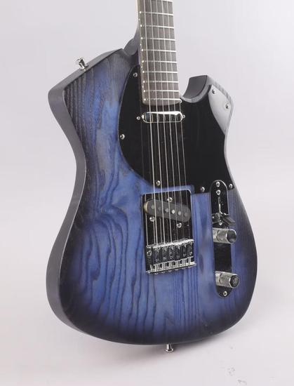 Doktor Volox Télé-V Deep Blue model. Zoomed view.