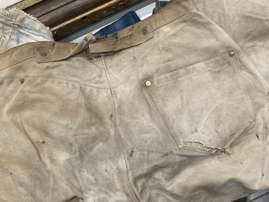 Is This Pant the Old Pair of Levi's? Denim Experts Debate