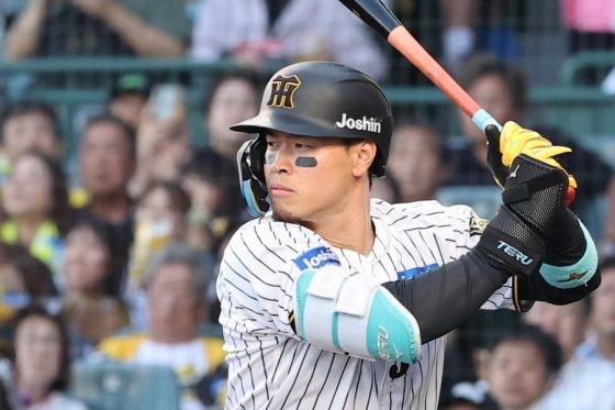 阪神・佐藤輝明、自身初の"40号＆100打点"が残した衝撃　3年連続でDIDアワード年間大賞を受賞 | Full-Count