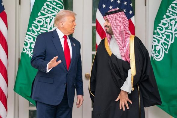 トランプ氏、サウジとF35供与で合意－見返りは「1兆ドル投資」の約束 - Bloomberg