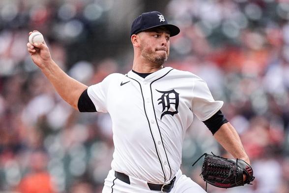 Tigers Designate Six Relievers For Assignment