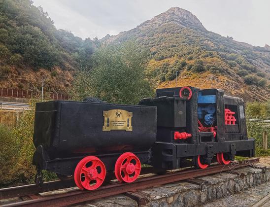 Monumento a la mineria de Ciñera (León)