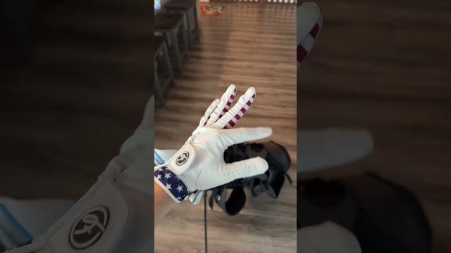 Coolest looking golf glove