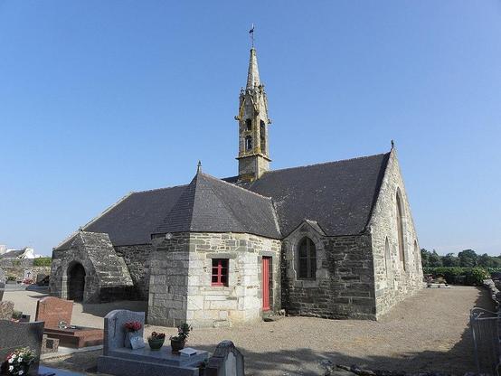 Eglise Saint-Boscat à #Tréogat (#Finistère) Sans doute ancienne chapelle des seigneurs de Minven, l'édifice est issu d'un profond remaniement, au début du XVe siècle, et comporte un sanctuaire de la fin du XIII...
Suite 👉 https://monumentum.fr/monument-historique/pa29000063/treogat-eglise-saint-boscat
#Patrimoine #MonumentHistorique
Photo CC-BY-SA 4.0 : GO69