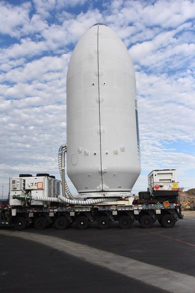 Sentinel-6B_Rollout_and_Transport_from_Astrotech_to_SpaceX_Hanga_(KSC-20251112-PH-JNF01_0083).jpg