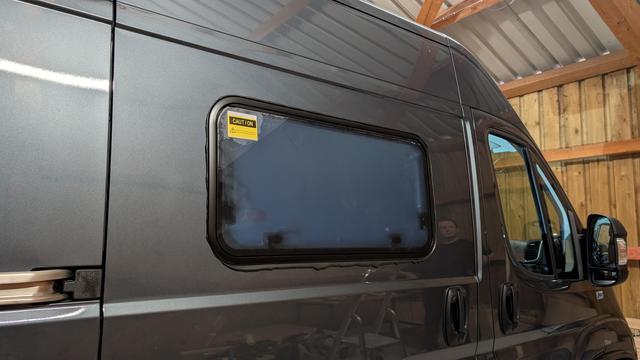 Fenster in der Schiebetür