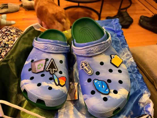 Windows XP “bliss” Crocs