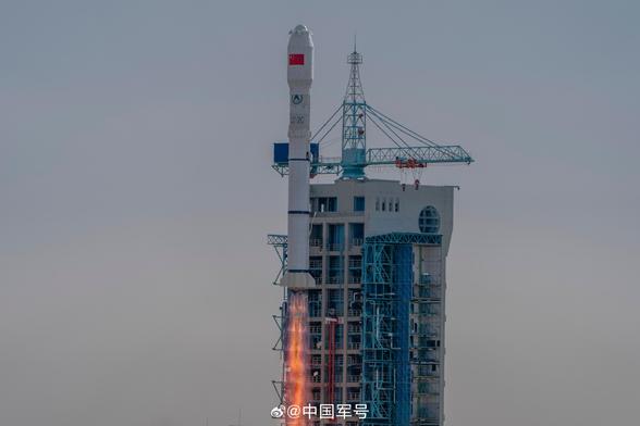 Image of Long March 2 launch vehicle at Launch Area 4 (SLS-2 / 603) launch site, scheduled for 2025-11-19 04:01