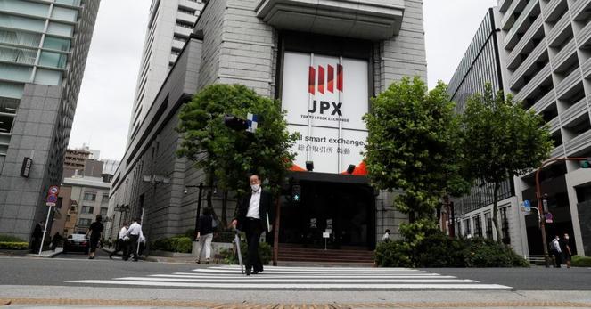 Scramble to sell Japan sounds fiscal warning bells