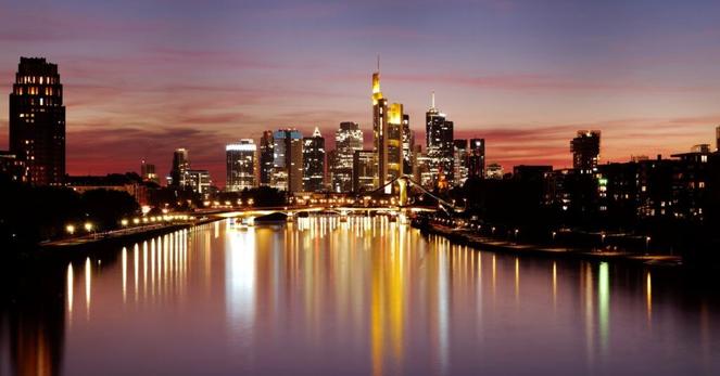 ドイツ経済、第4四半期は緩やかに成長 サービス主導=中銀 | ロイター